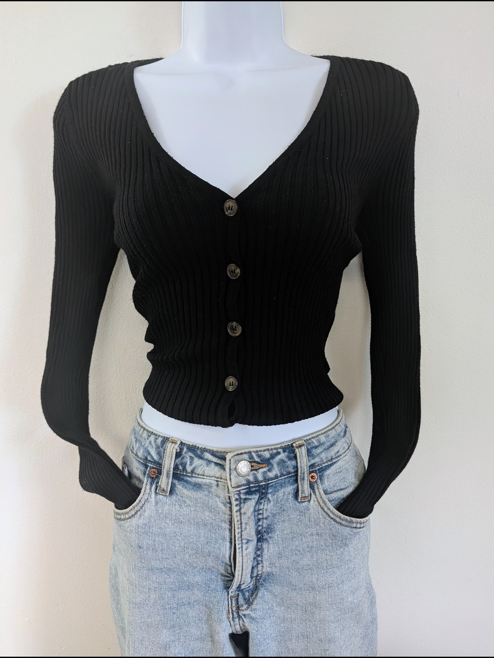 Forever 21 Fitted Black Button-Front V-Neck Cardigan